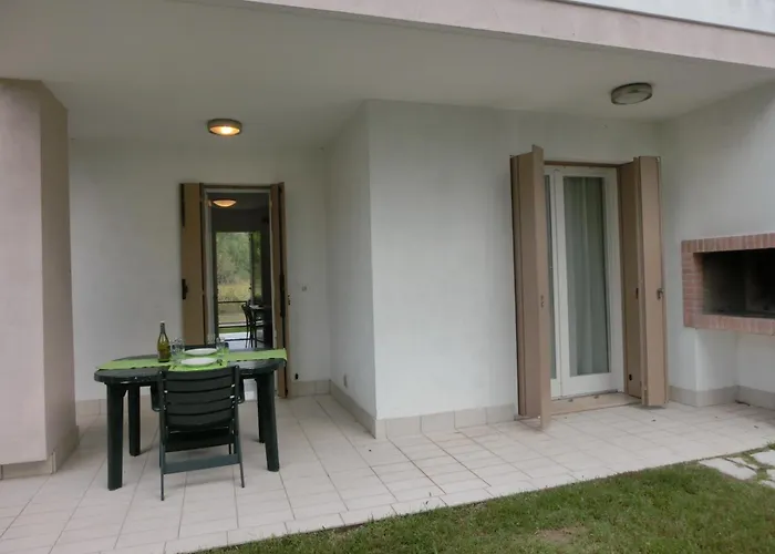 Villaggio Evanike Апартаменти